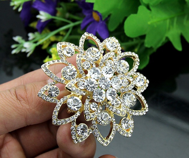 (พร้อมส่ง) เข็มกลัด 053