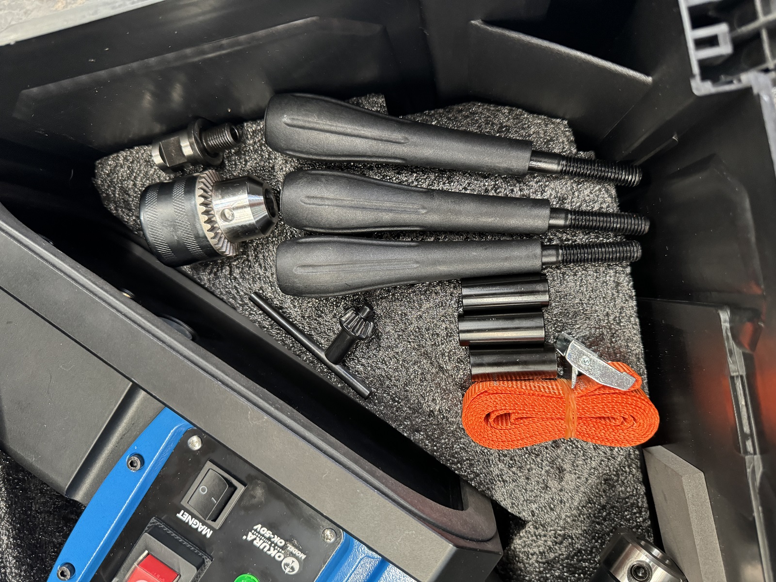 สว่านแท่น ฐานสูญญากาศ OK-50V OKURA