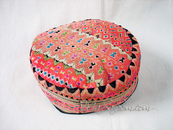 หมวกแม้ว