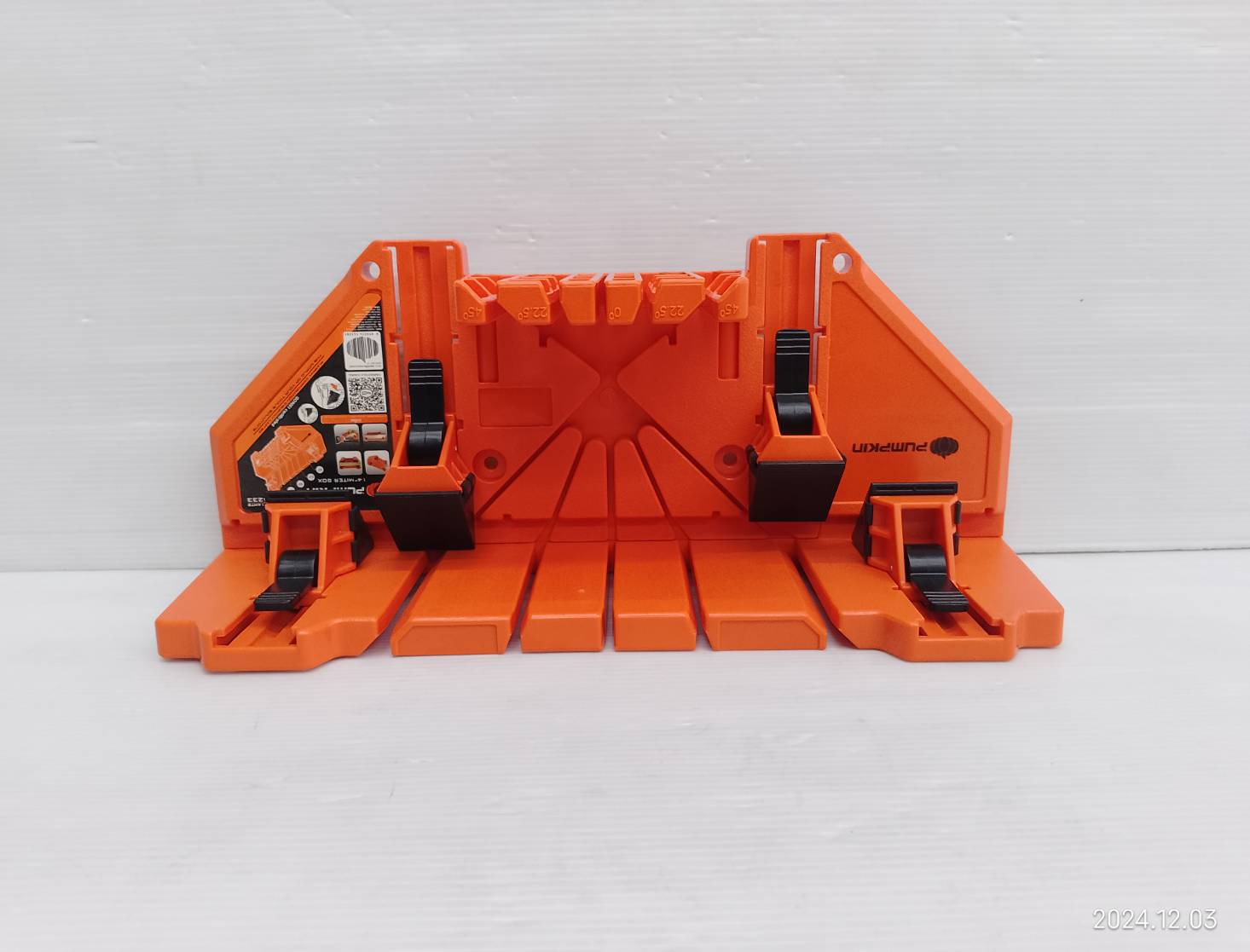 PUMPKIN 34233 กล่องจับชิ้นงานอเนกประสงค์ 14 นิ้ว ที่ตัดองศา PTT-14MTB