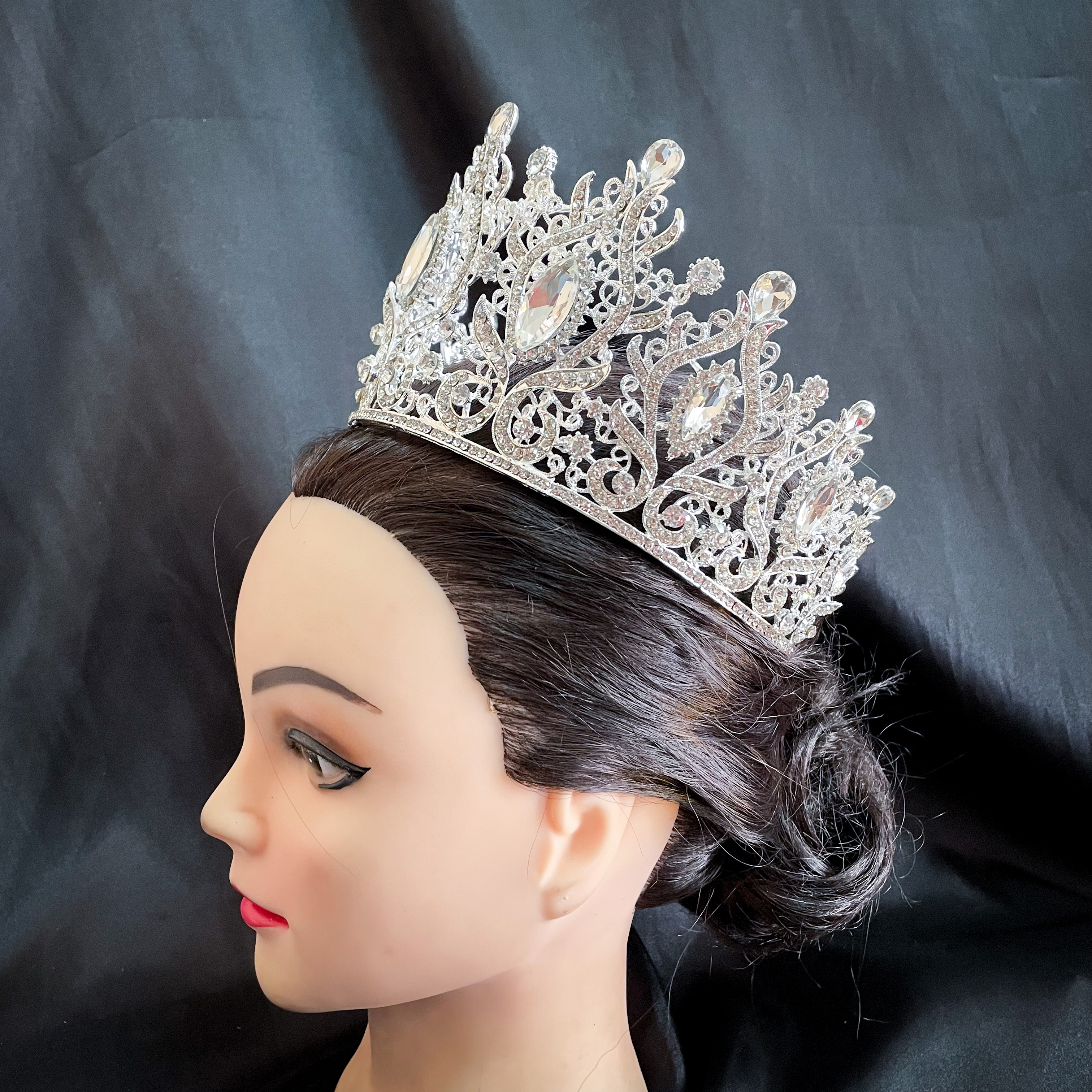 (พร้อมส่ง) เทียร่า 304 สีเงิน มงกุฎนางงาม งานสวย ปราณีต QCเพชรทุกเม็ด สินค้าพร้อมส่งจากไทย