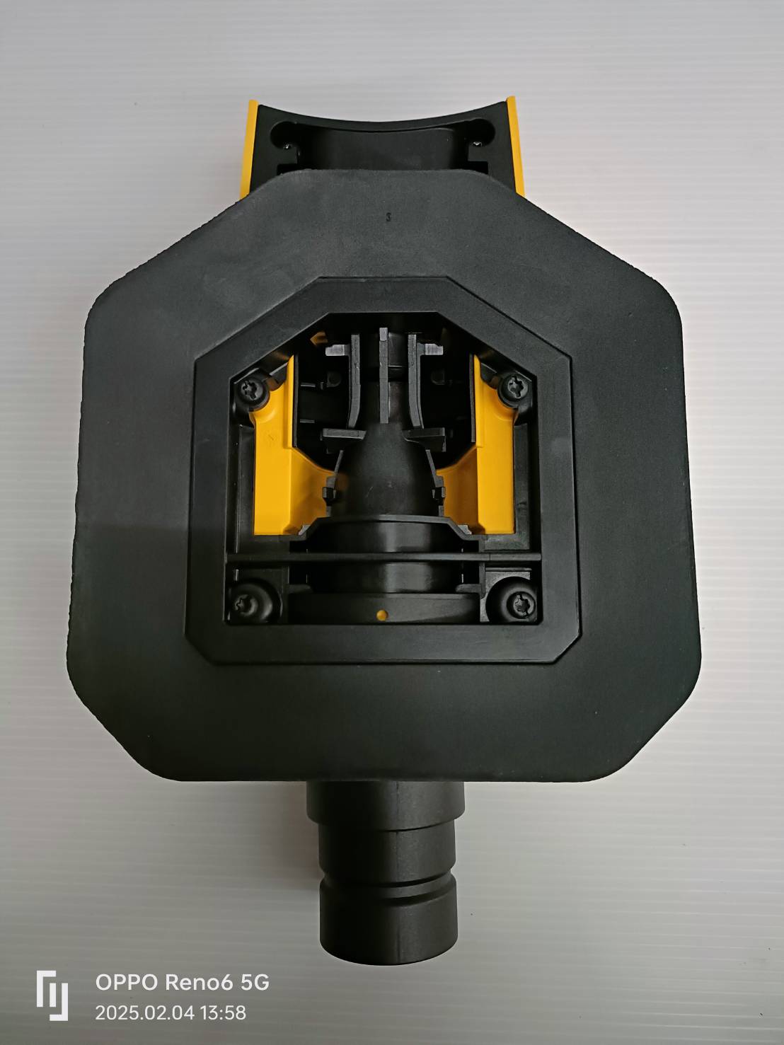 DEWALT อุปกรณ์เสริมดูดฝุ่น DWH050-XJ ใช้กับสว่านที่มีขนาด 38-52 มม.