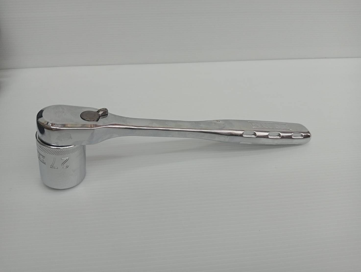 ชุดลูกบ๊อกซ์ เซ็ท 22 ชิ้น รุ่น DWMT19241-1 DEWALT