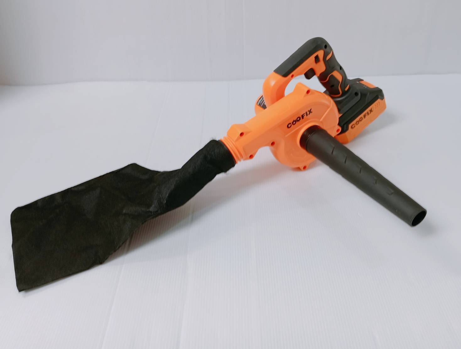 เป่าลมไร้สาย20V เป่าได้-ดูดได้ CF-CB001 COOFIX ครบชุด