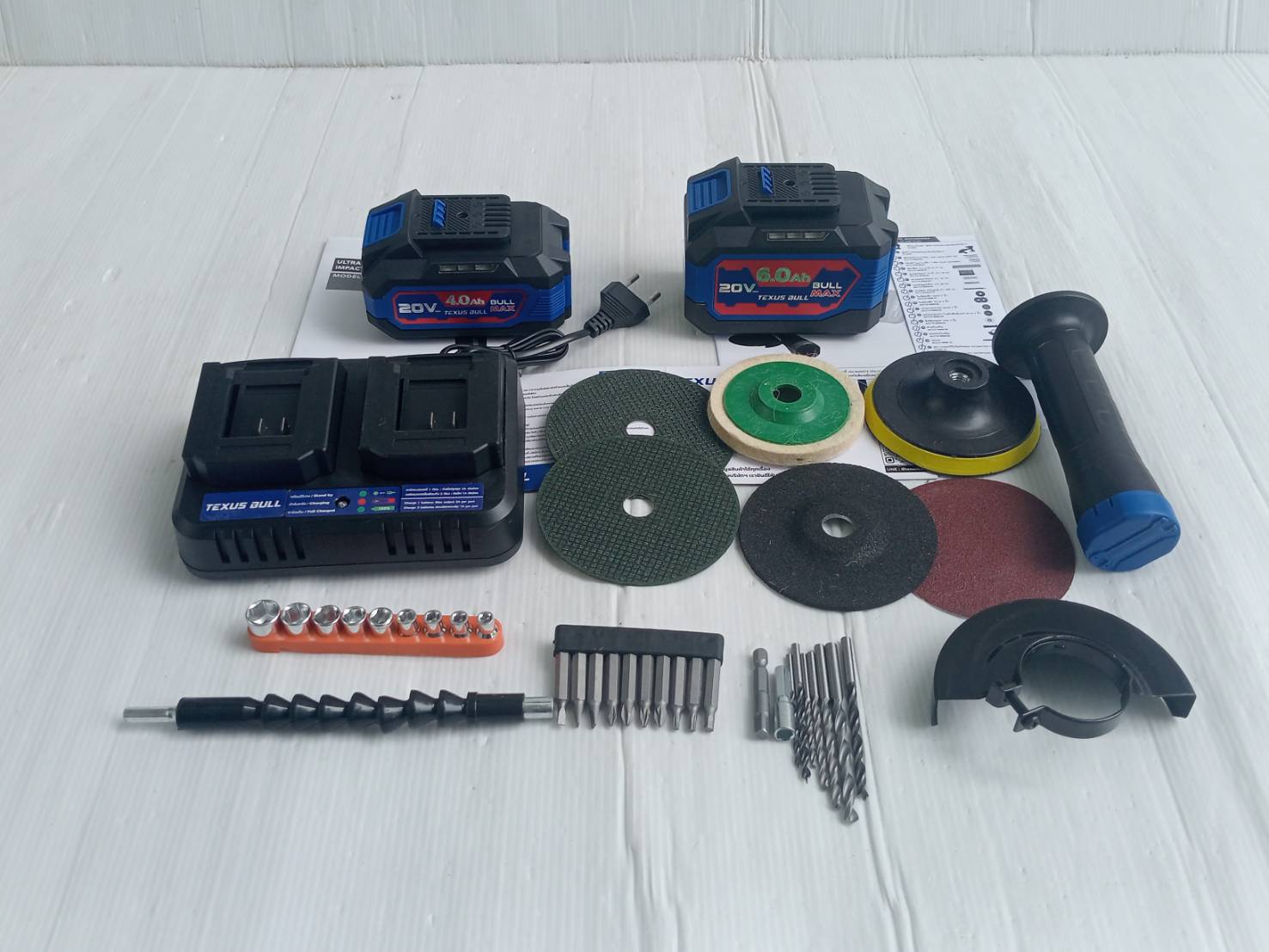 TEXUS BULL รุ่น TX-8241 ชุดสว่านกระแทกและเจียรมือไร้สาย 20V. พร้อมแบตเตอรี่ x4.0/6.0Ah