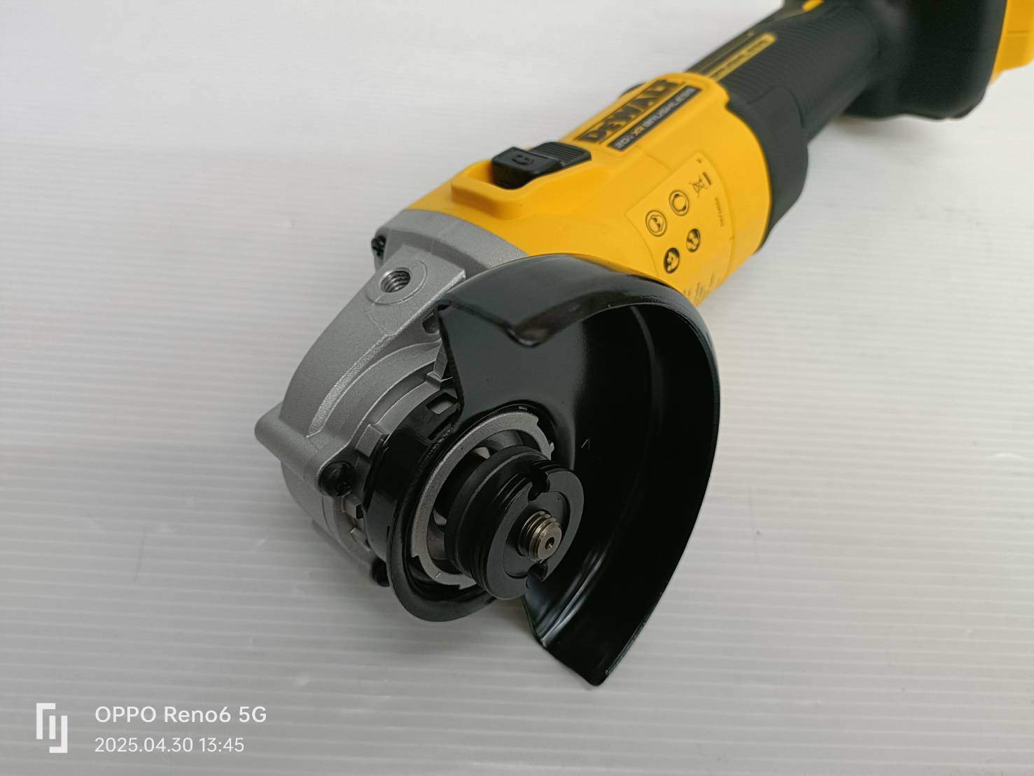 หินเจียรไร้สาย4" 20V DCG407N-B1 DEWALT