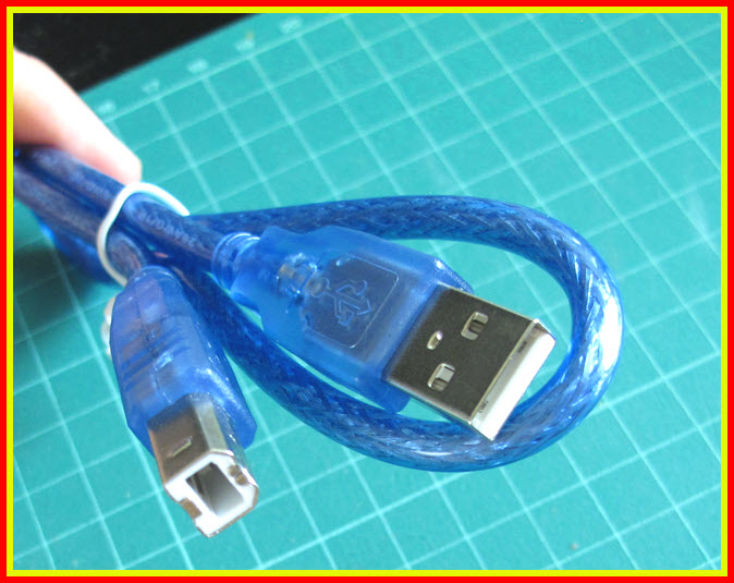 1x สาย USB สำหรับอัพโหลด ออดิโน UNO MEGA2560