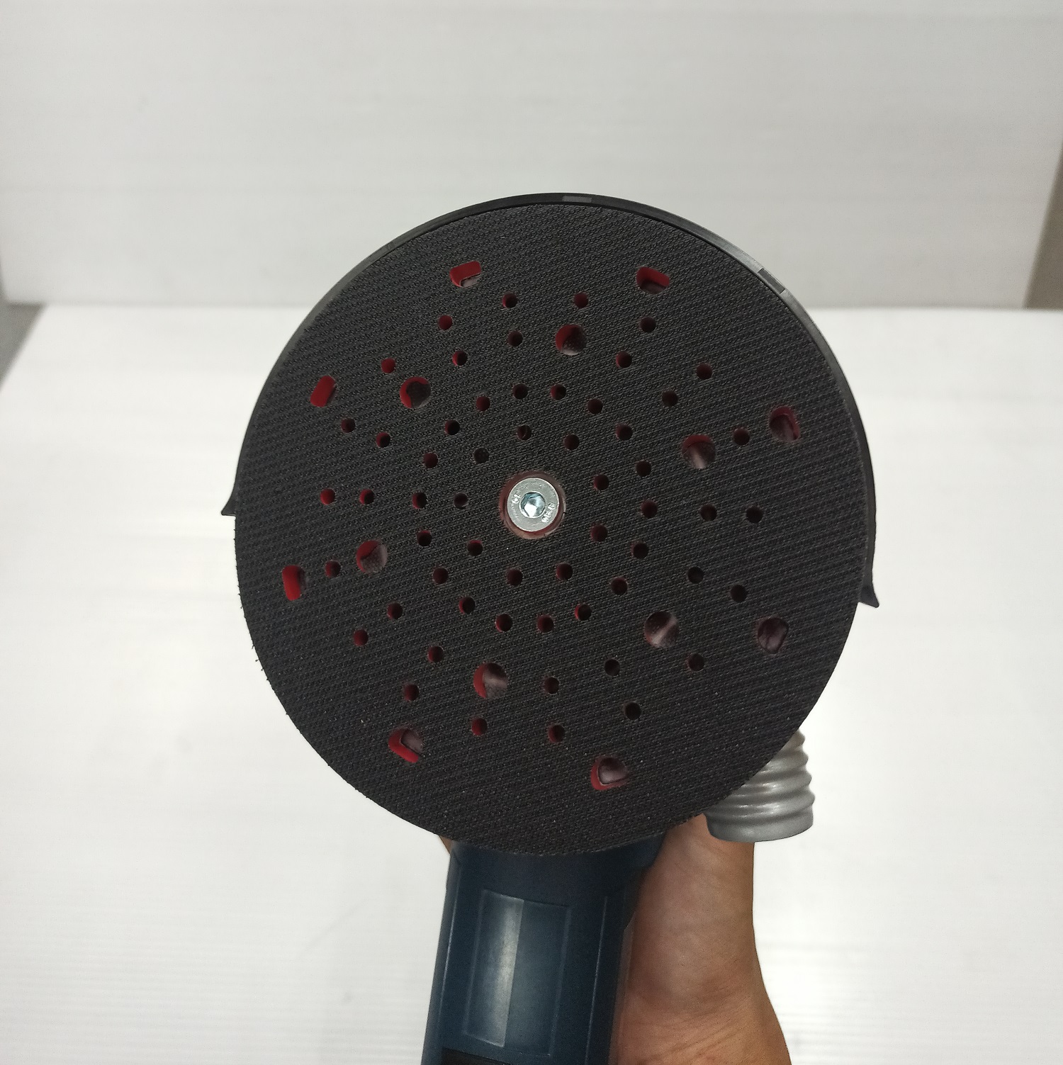 ขัดกระดาษทรายกลม6" GET75-150 BOSCH
