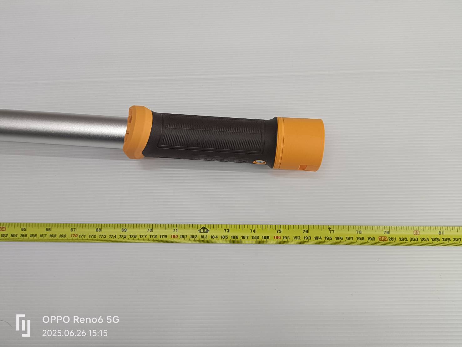 INGCO DWS105016 เครื่องขัดผนัง ด้ามยาว 1050W