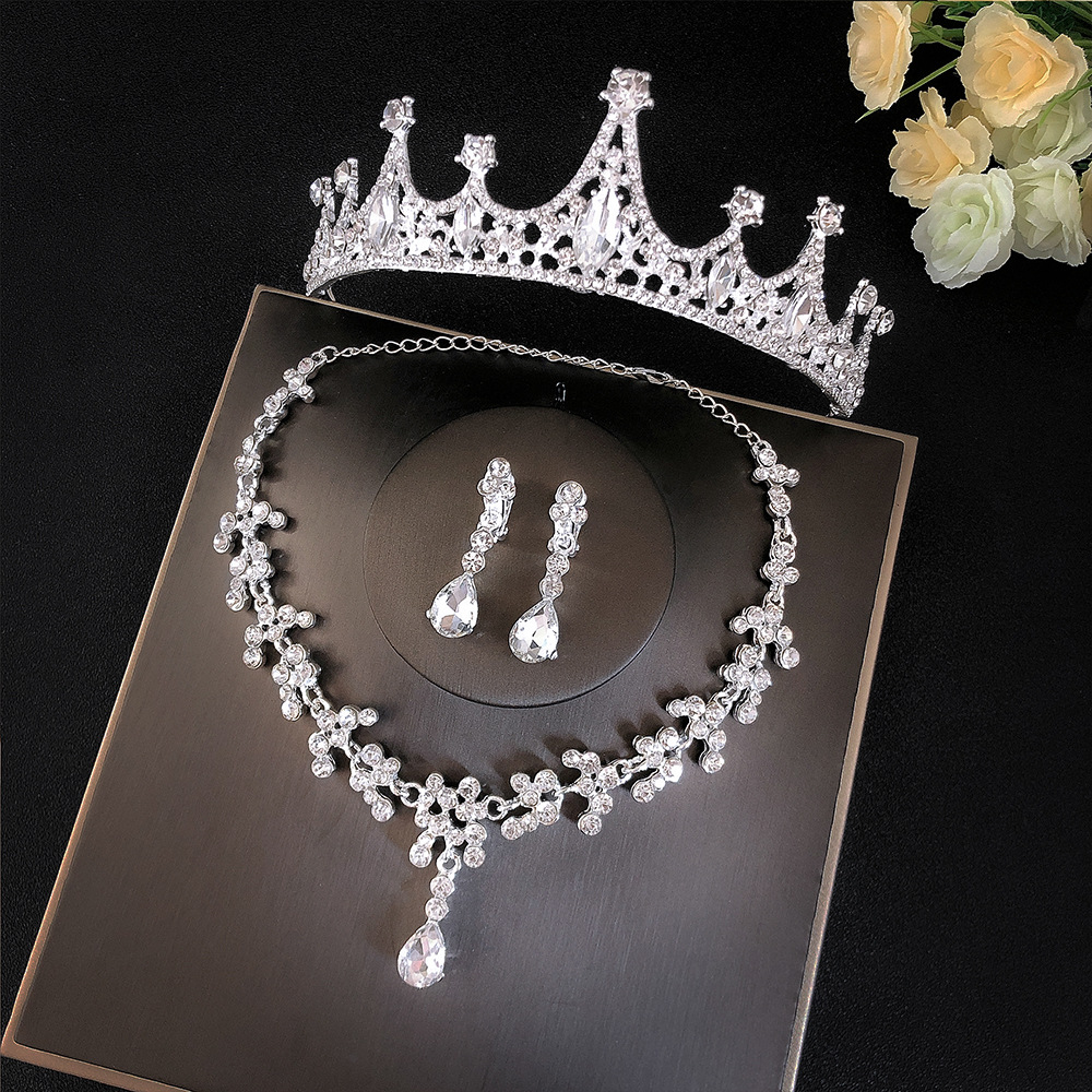 SET012 สีเงิน เครื่องประดับ 3 ชิ้น มงกุฎ สร้อยคอ ต่างหู จัดเซทสวยงาม สินค้าพร้อมส่งจากไทย