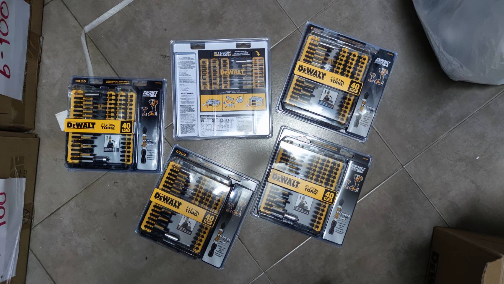 ชุดดอกไขควง40ตัวชุด DWA2T40IR DEWALT
