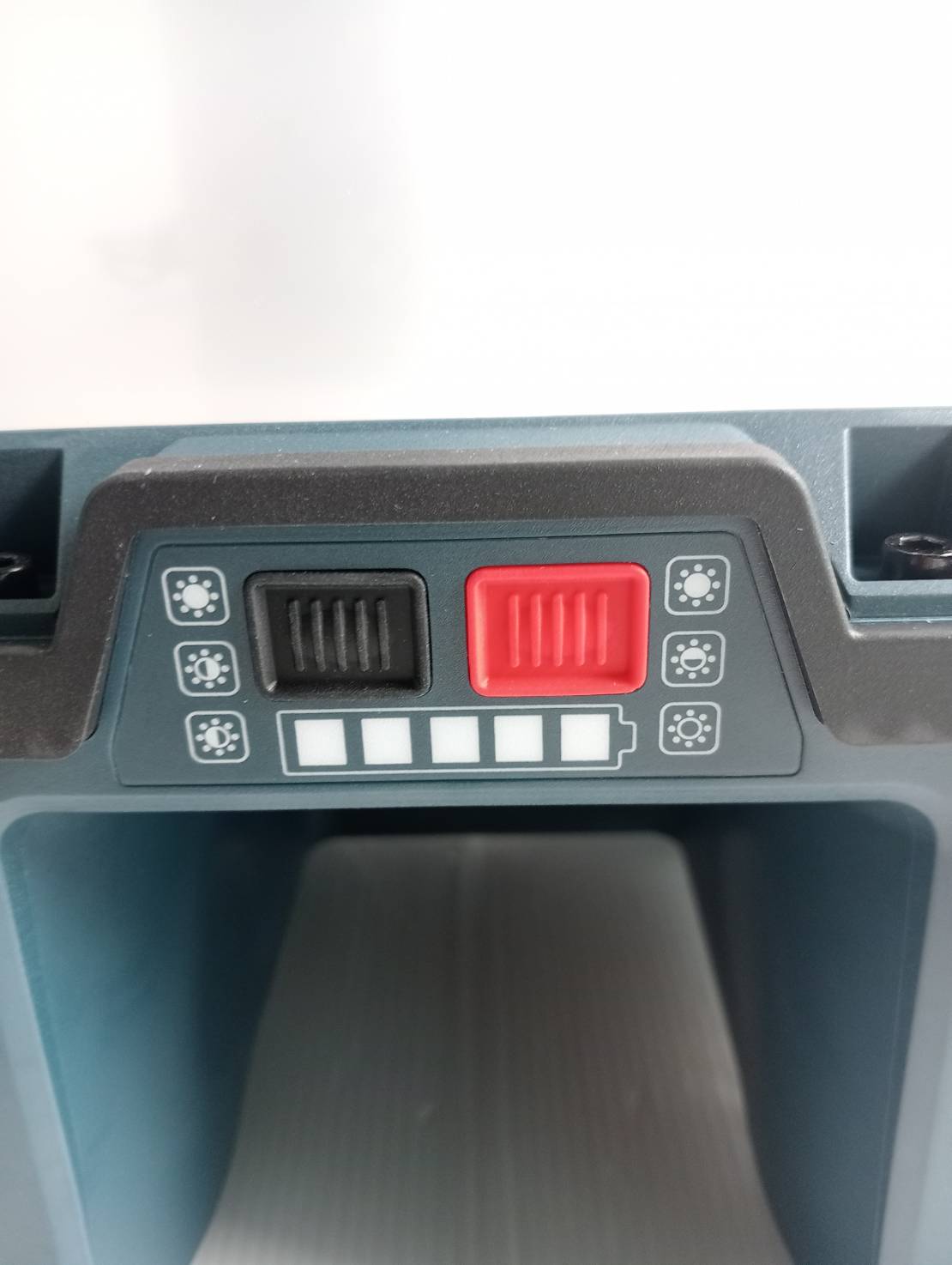 ไฟฉาย18V GLA18VH-7500 BOSCH SOLO