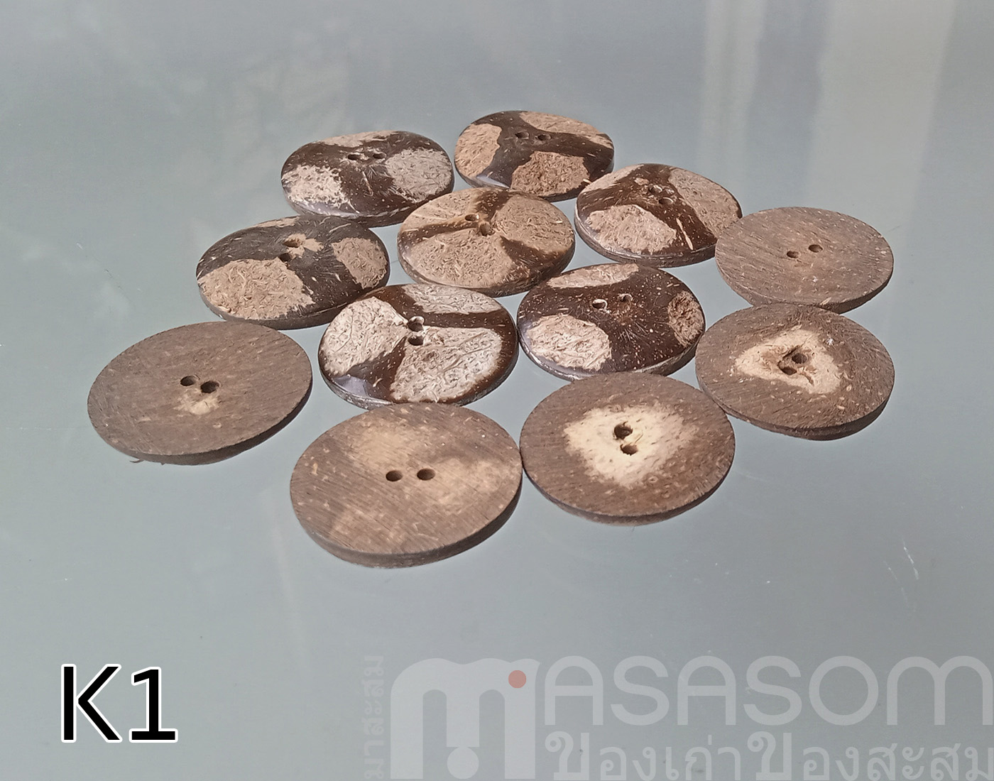 กระดุมกะลามะพร้าว