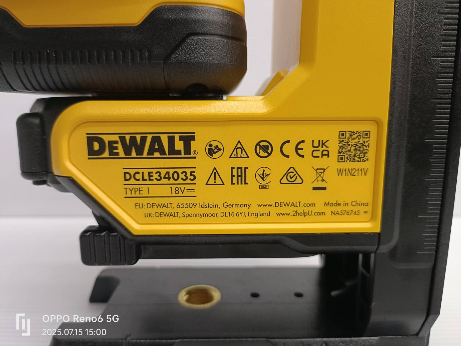 DEWALT รุ่น DCLE34035B-XJ เลเซอร์วัดระดับแบบ 3 เส้น 360 องศา 20V รุ่นรีโมทคอนโทรล