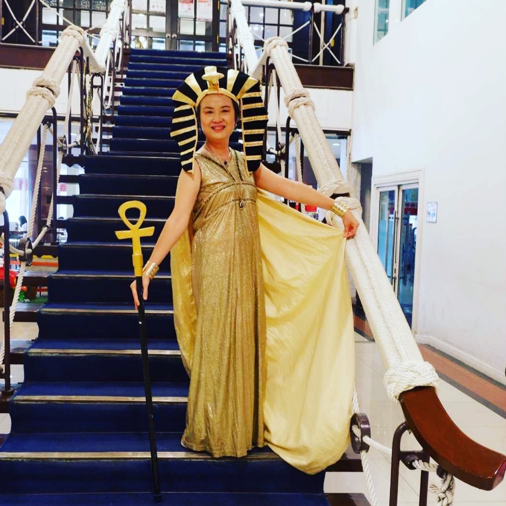 ชุดคลีโอพัตราสีทอง