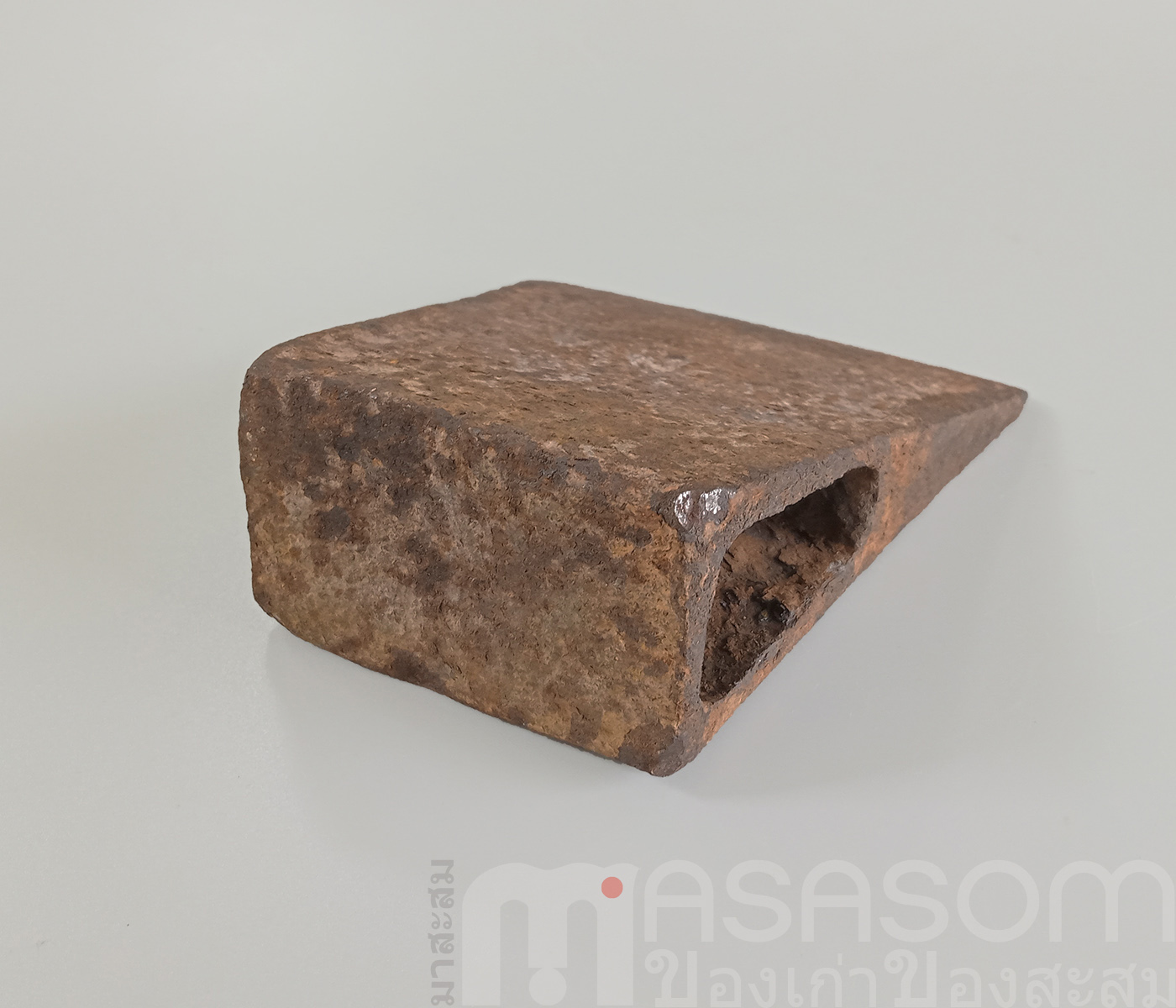 ขวานเหล็กโบราณ