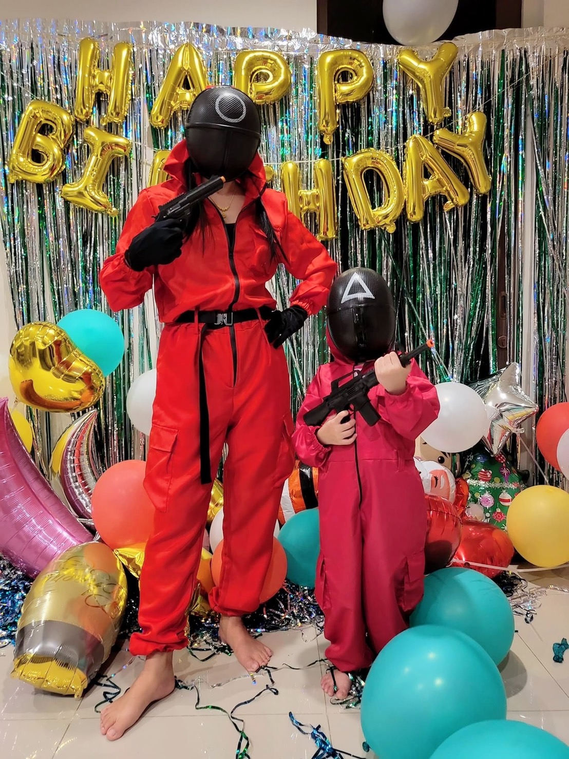 ชุดผู้คุมสควิดเกมส์ / ชุดสควิดเกมส์ / squid game