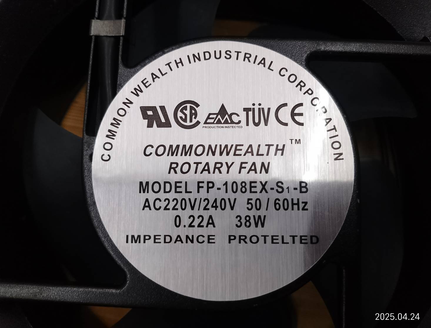 พัดลม38W 220V / 0.22A 170*150*50mm.COMMONWEALTH FP-108EX-S1-B