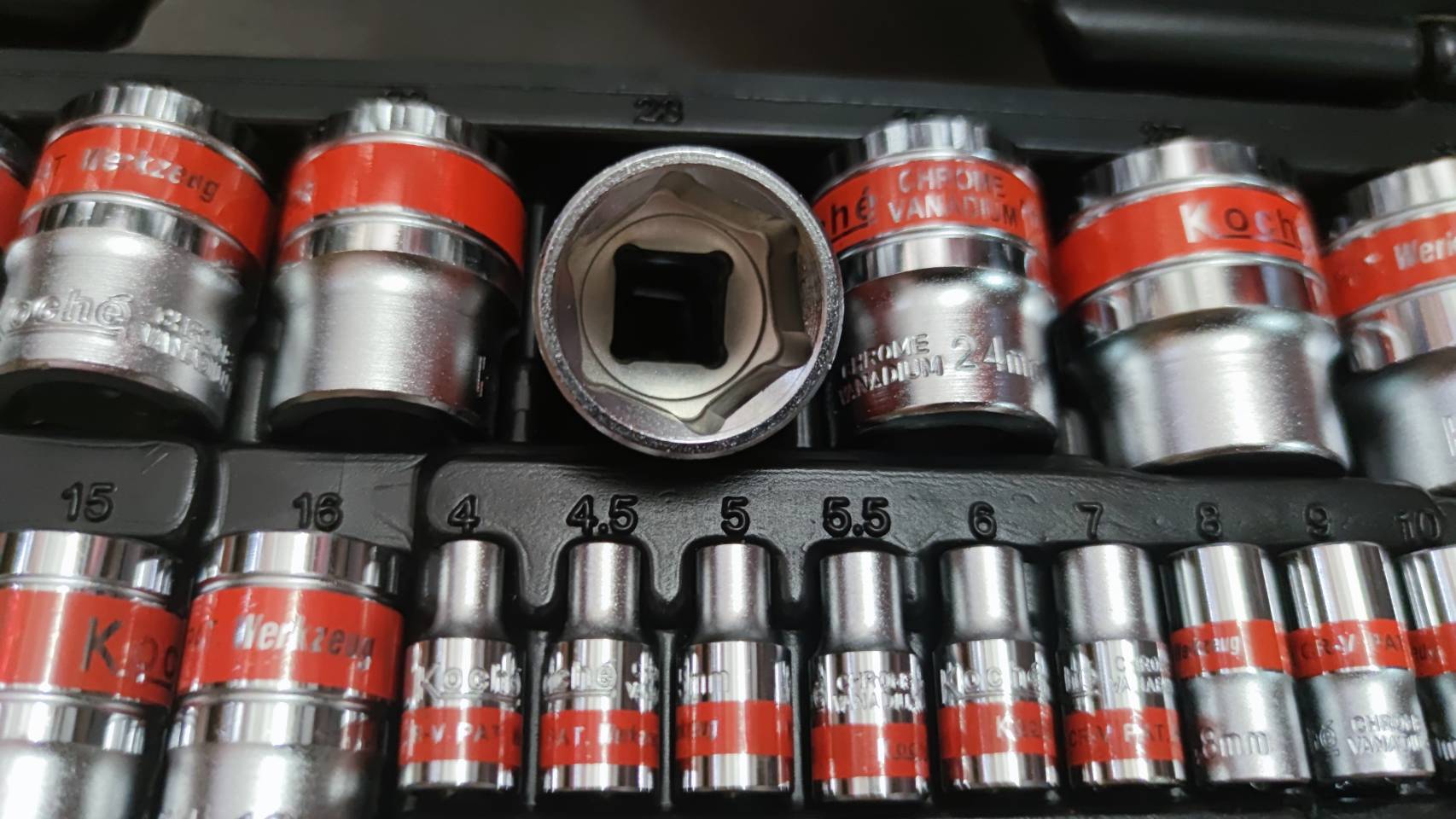 ชุดบล็อก1/4-1/2 Koche 96ชิ้น SI-9606(6PT)