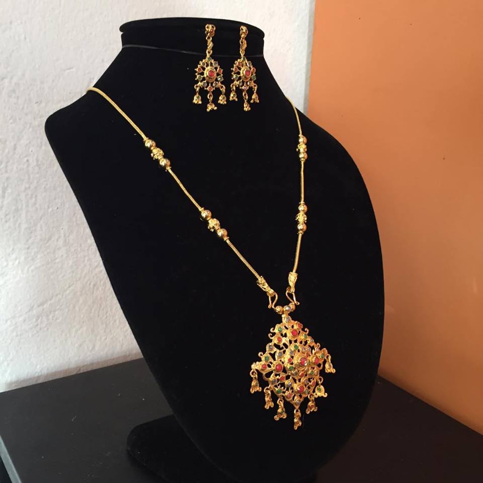 (พร้อมส่ง) เครื่องประดับไทยสร้อยคอ+ต่างหู 033