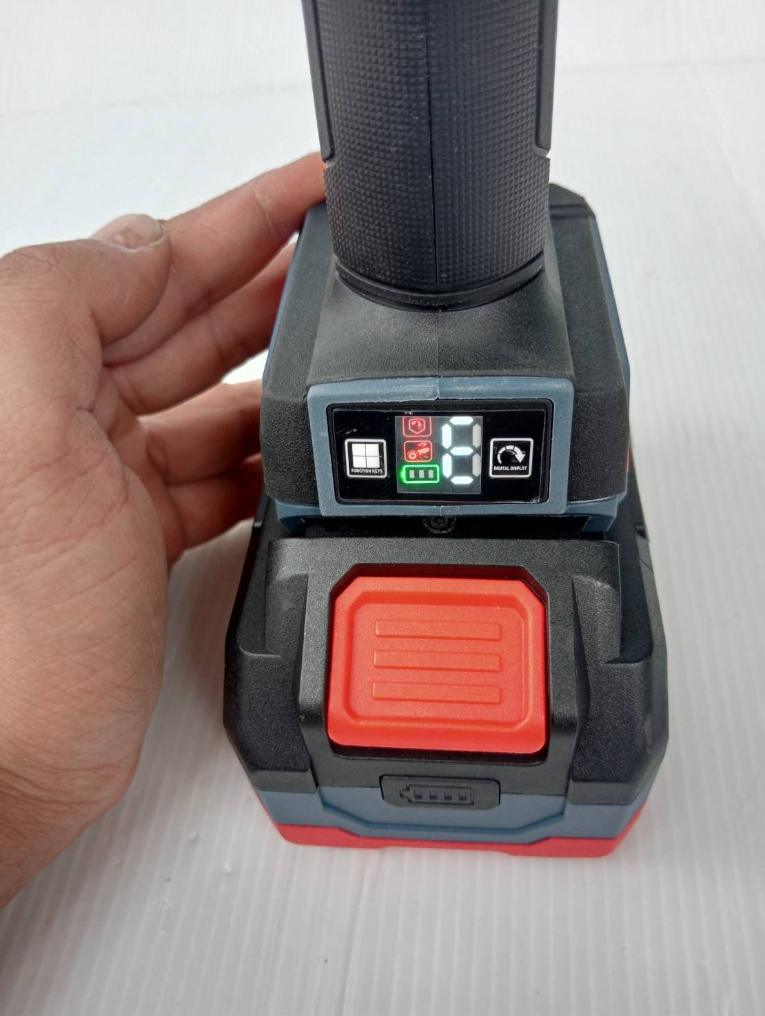 MASARU เครื่องเจียร20V SCG-615-B1 บลัสเลส มีกันสะบัด กันตก