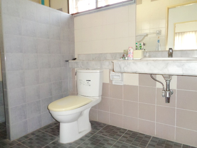 🚩 H1221 ขายทาวน์เฮ้าส์หลังริม 27.5 ตารางวา หมู่บ้านบุศรินทร์ รามอินทรา กม.9 ซอยพระยาสุเรนทร์40