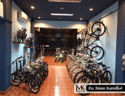 อุปกรณ์ตกแต่งร้านขายเสื้อผ้า อะคริลิค ราคาถูก