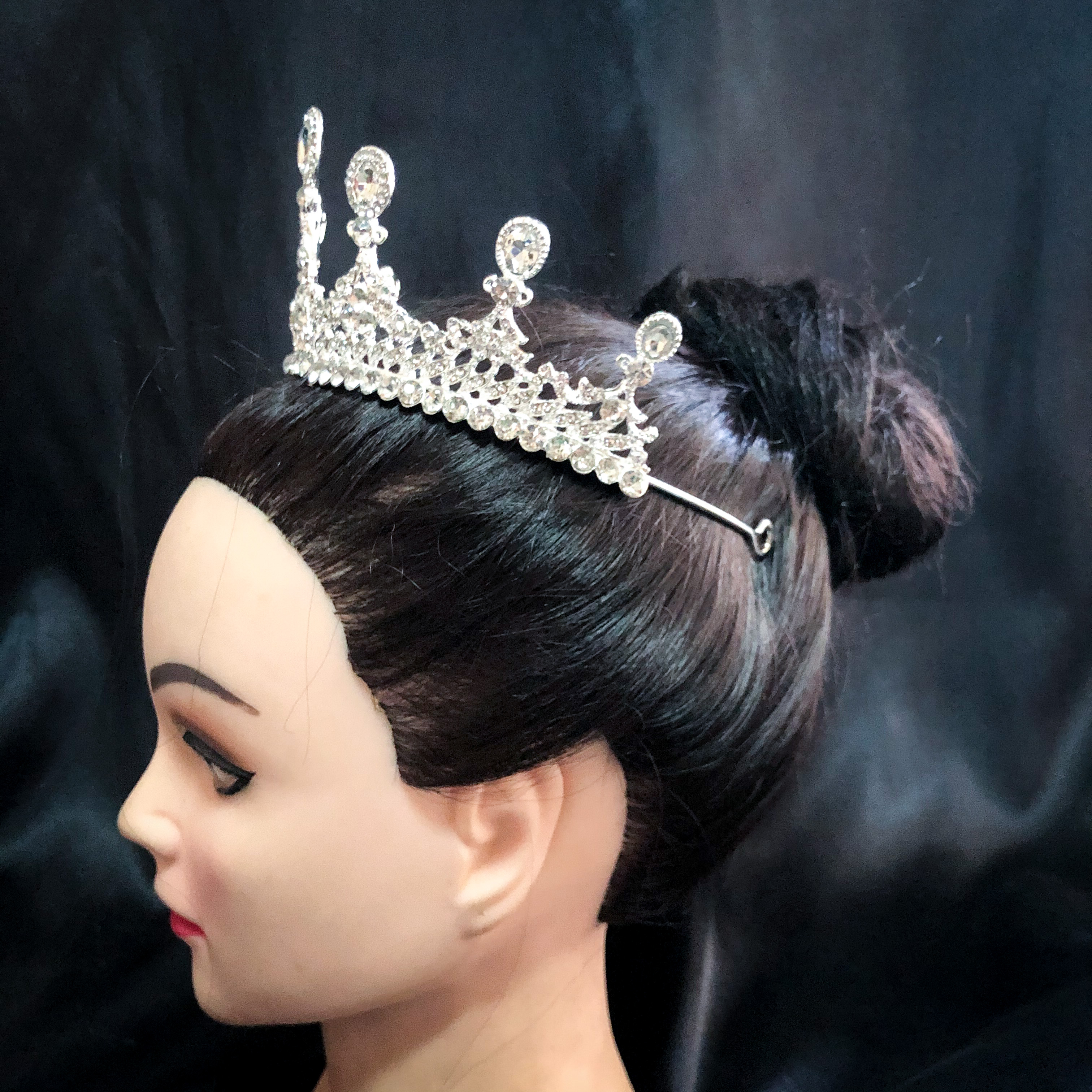 (พร้อมส่ง) เทียร่า 300 สีเงิน มงกุฎนางงาม มงกุฎเจ้าหญิง งานสวย ปราณีต QCเพชรทุกเม็ด สินค้าพร้อมส่งจากไทย