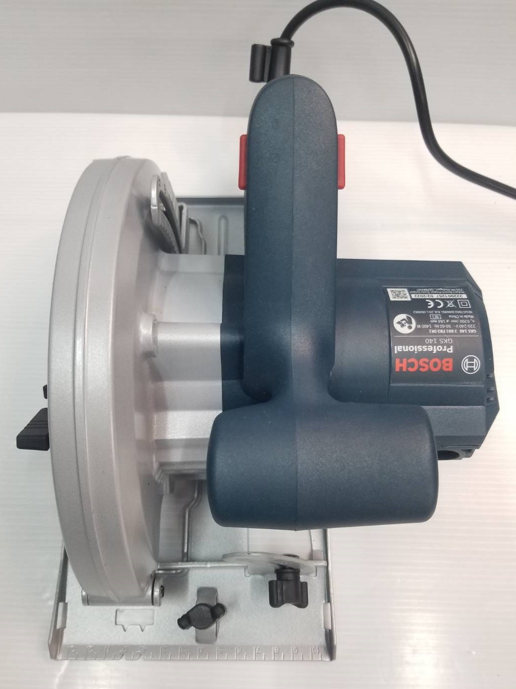 เลื่อยวงเดือน7" GKS140 BOSCH 06016B30K1