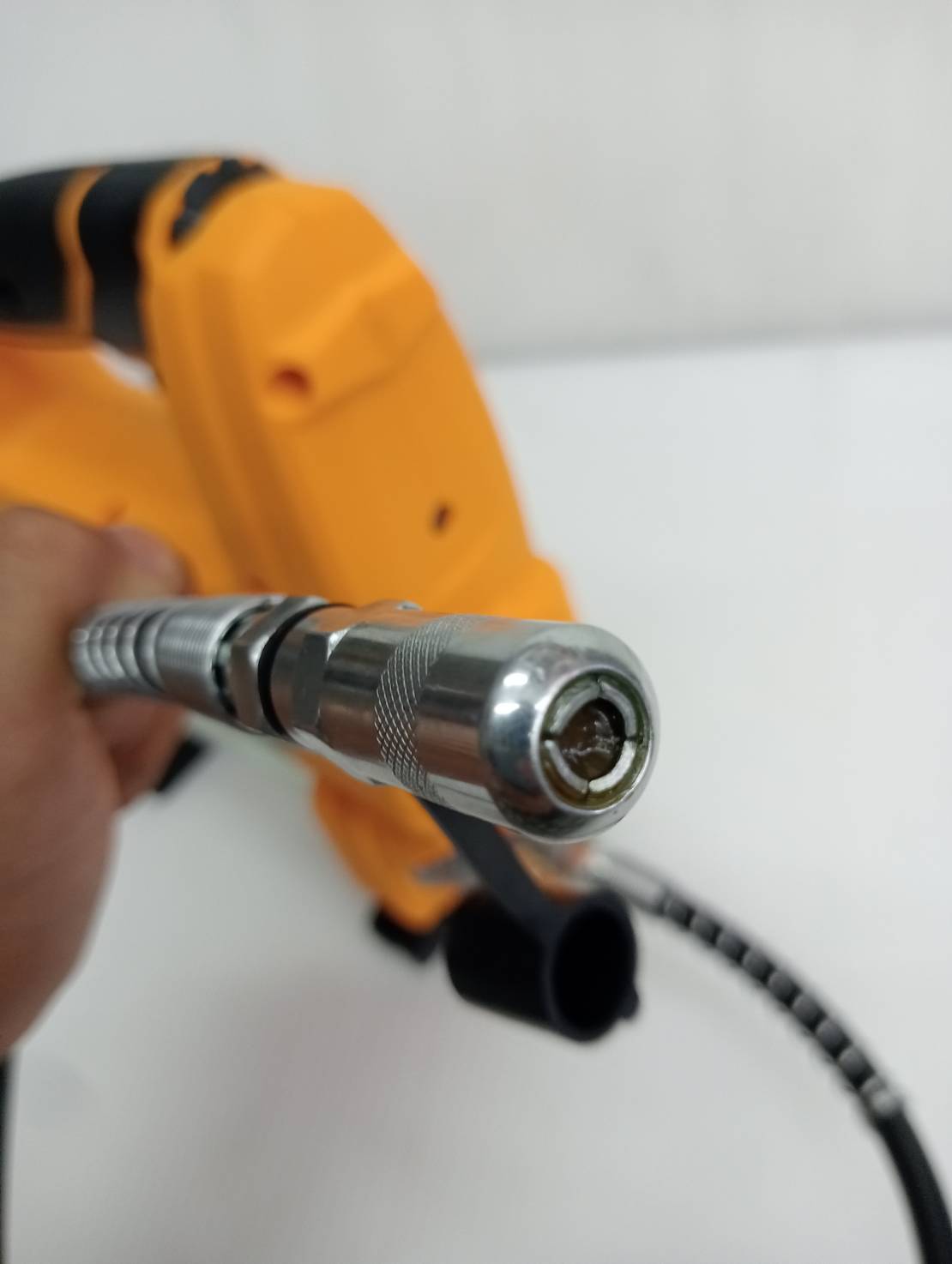 เครื่องอัดจารบี20V GGLI2010 INGCO