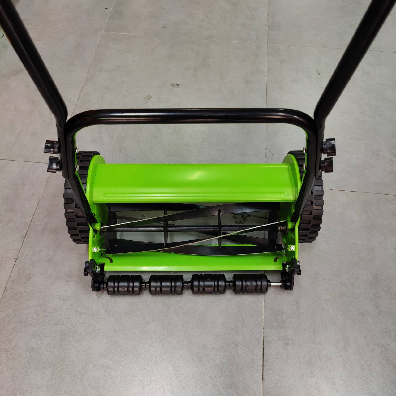 รถเข็นตัดหญ้าชนิดใช้แรงคน GRASSER54