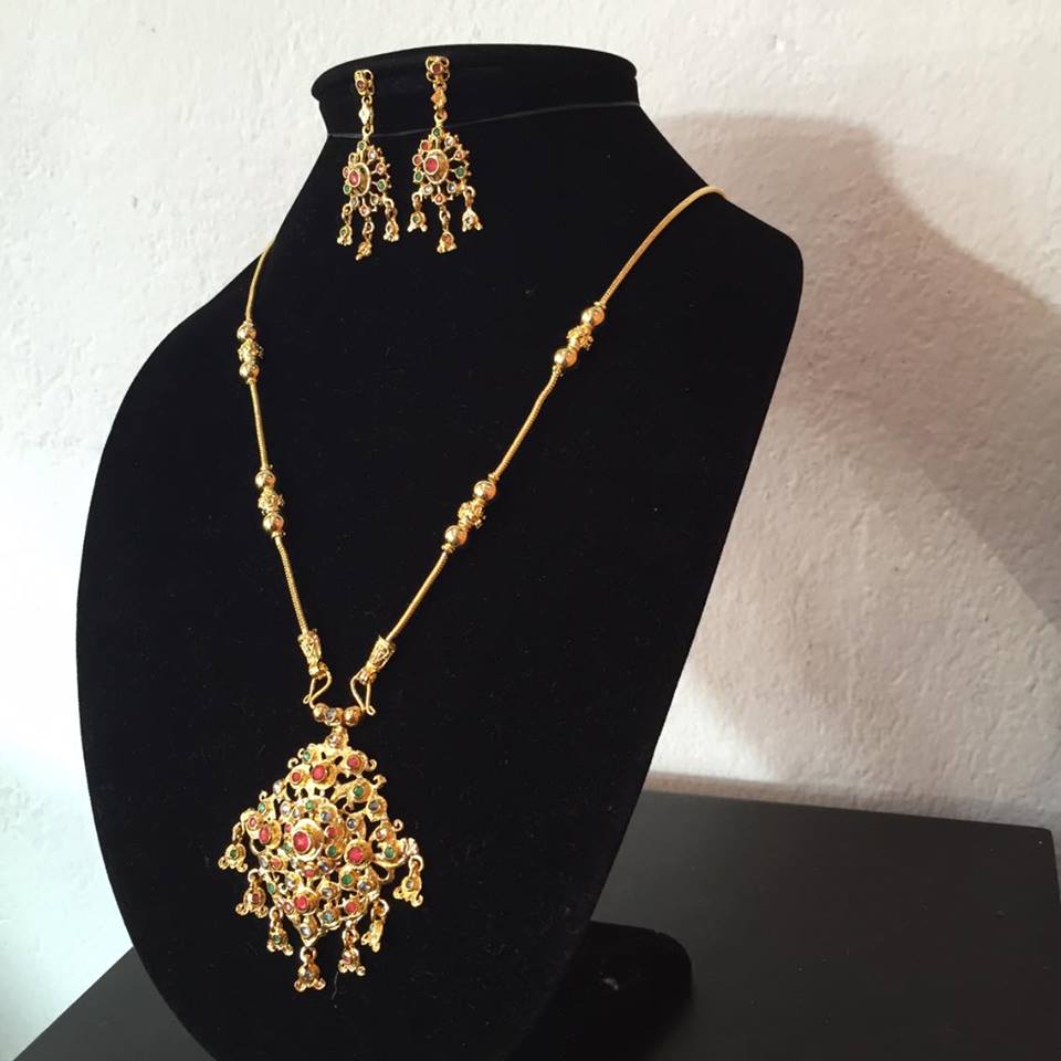 (พร้อมส่ง) เครื่องประดับไทยสร้อยคอ+ต่างหู 033