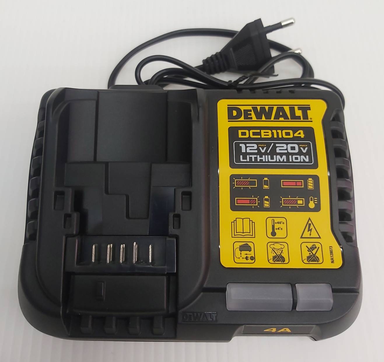 บล็อกกระแทก3/8 12V DCF902D2 DEWALT