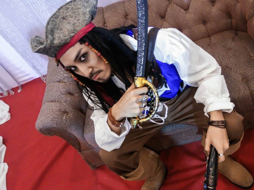 ชุดโจรสลัดแจ็คสแปโรว์