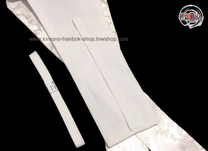 แถมคอชุดญี่ปุ่น สีขาว