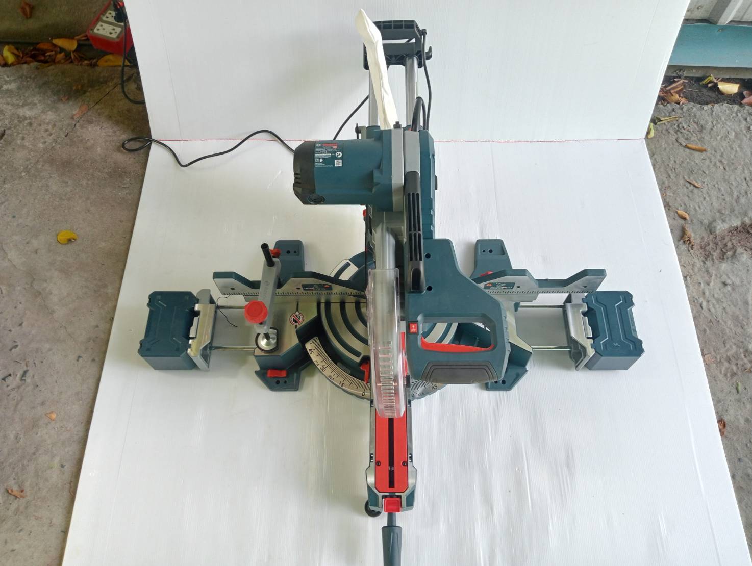 แท่นตัดองศา12" GCM340-305D BOSCH