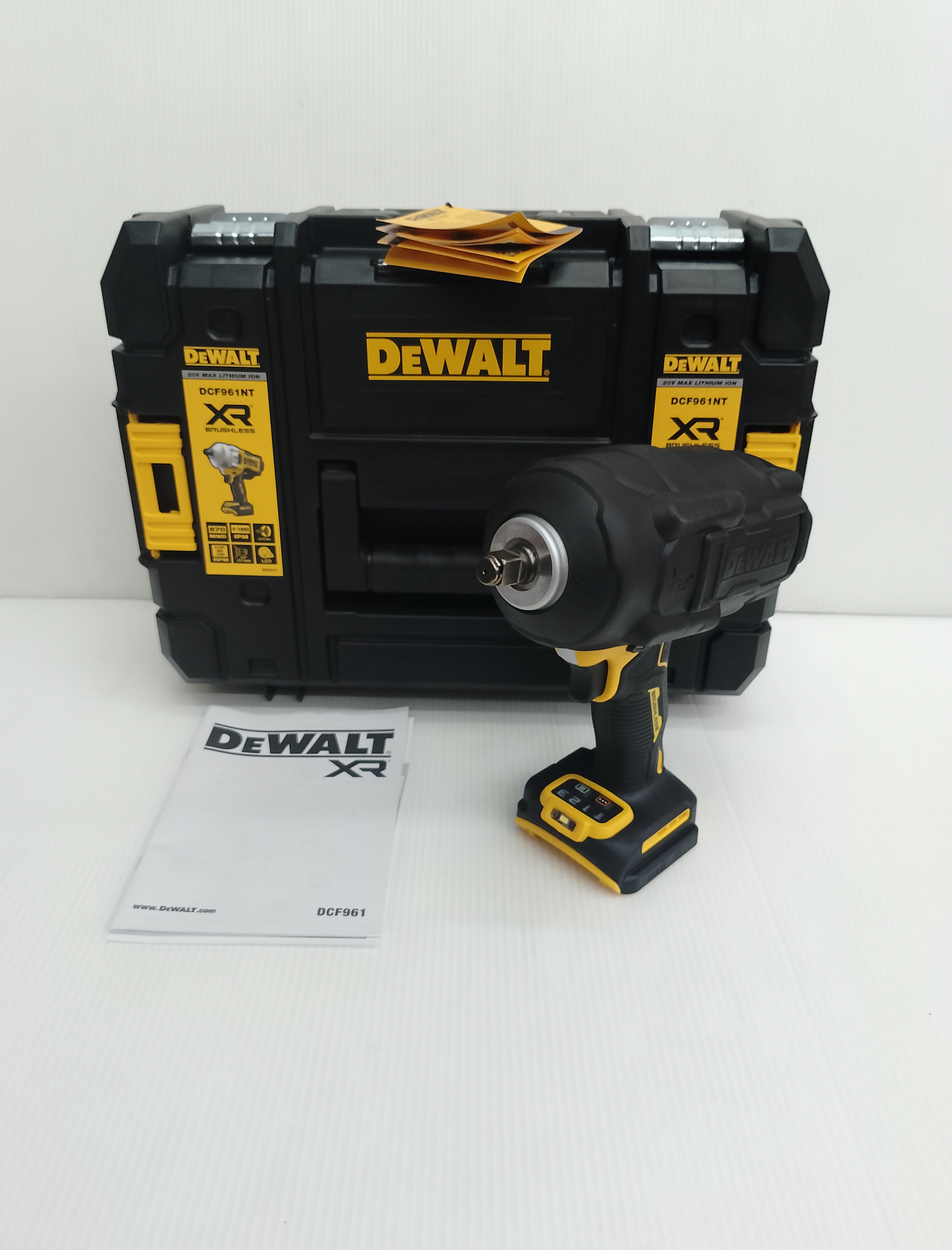 บล๊อกไร้สาย1/2 DCF961NT DEWALT