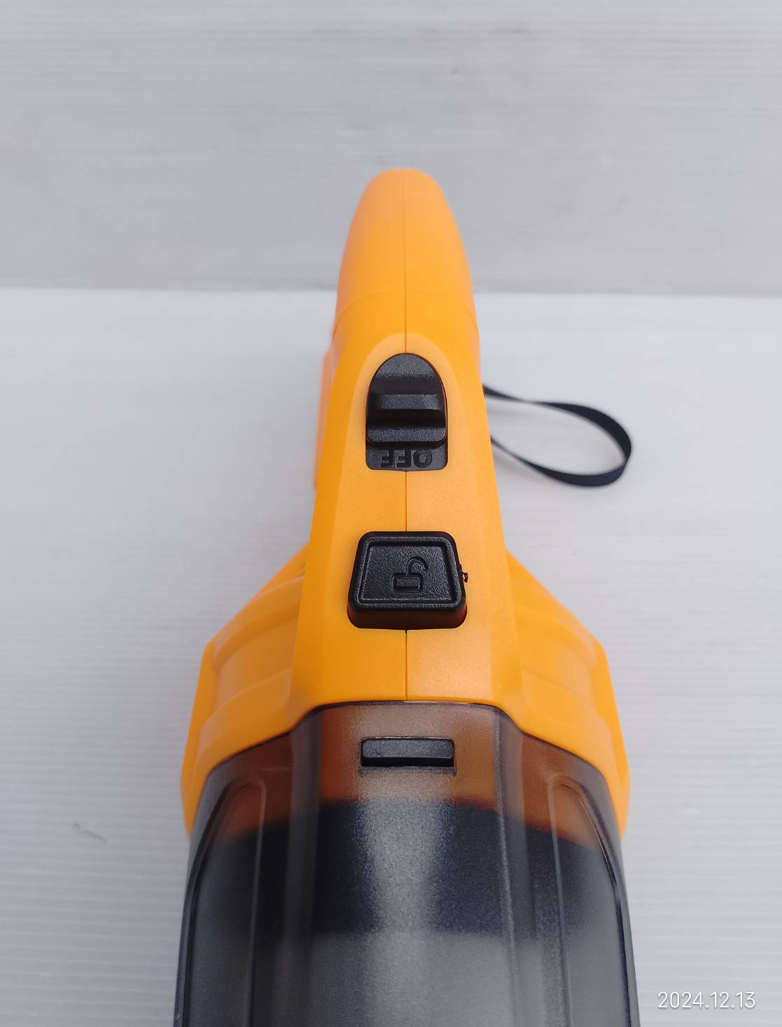 INGCO เครื่องดูดฝุ่นไร้สาย 20V CVLI201261 (ตัวเปล่า)