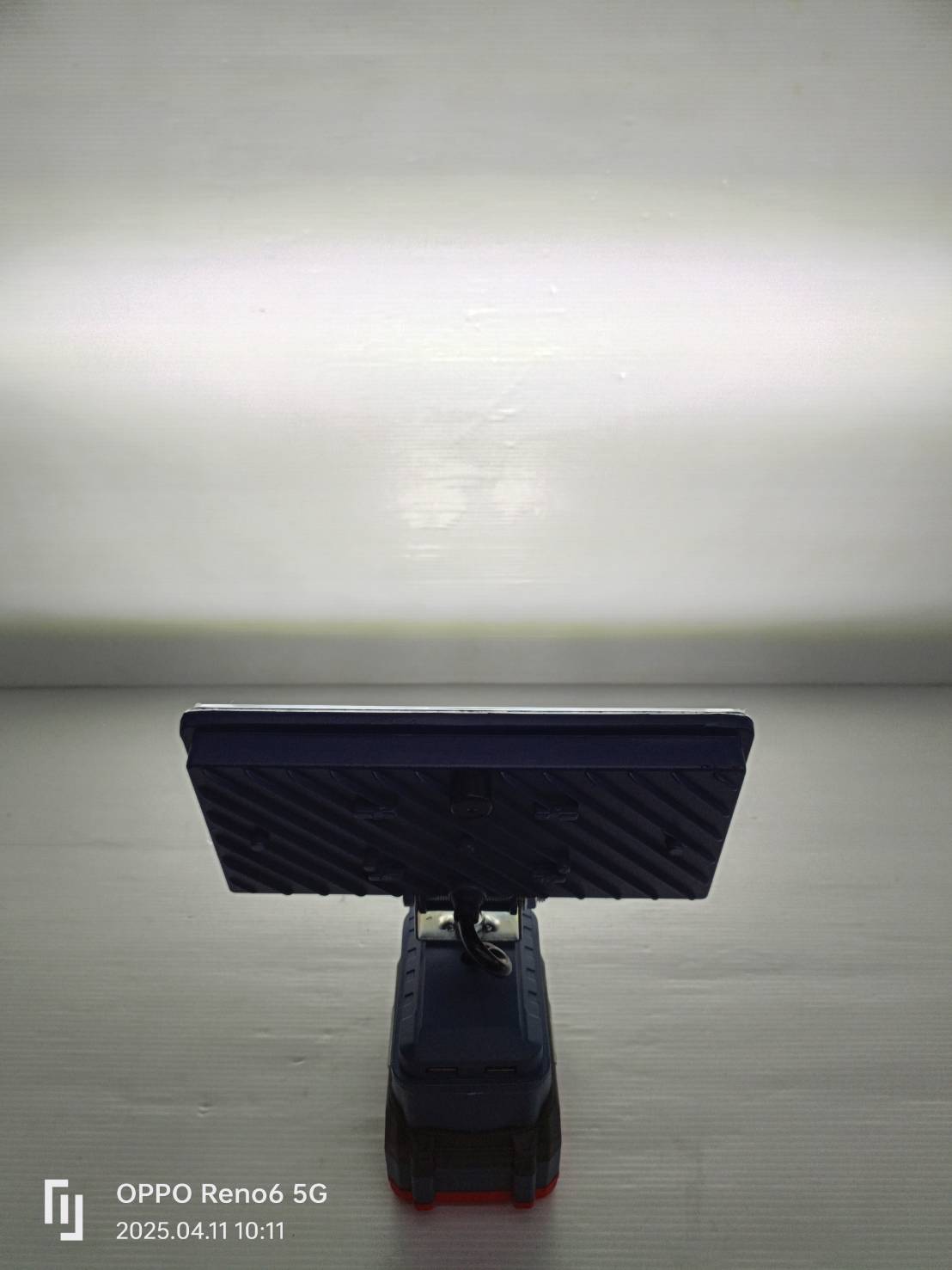 Masaru ไฟสปอร์ตไลท์ไร้สาย 8 นิ้ว 20V รุ่น SCLF-905 ปรับแสงได้ 2 ระดับ 90W สำหรับทำงานกลางคืน