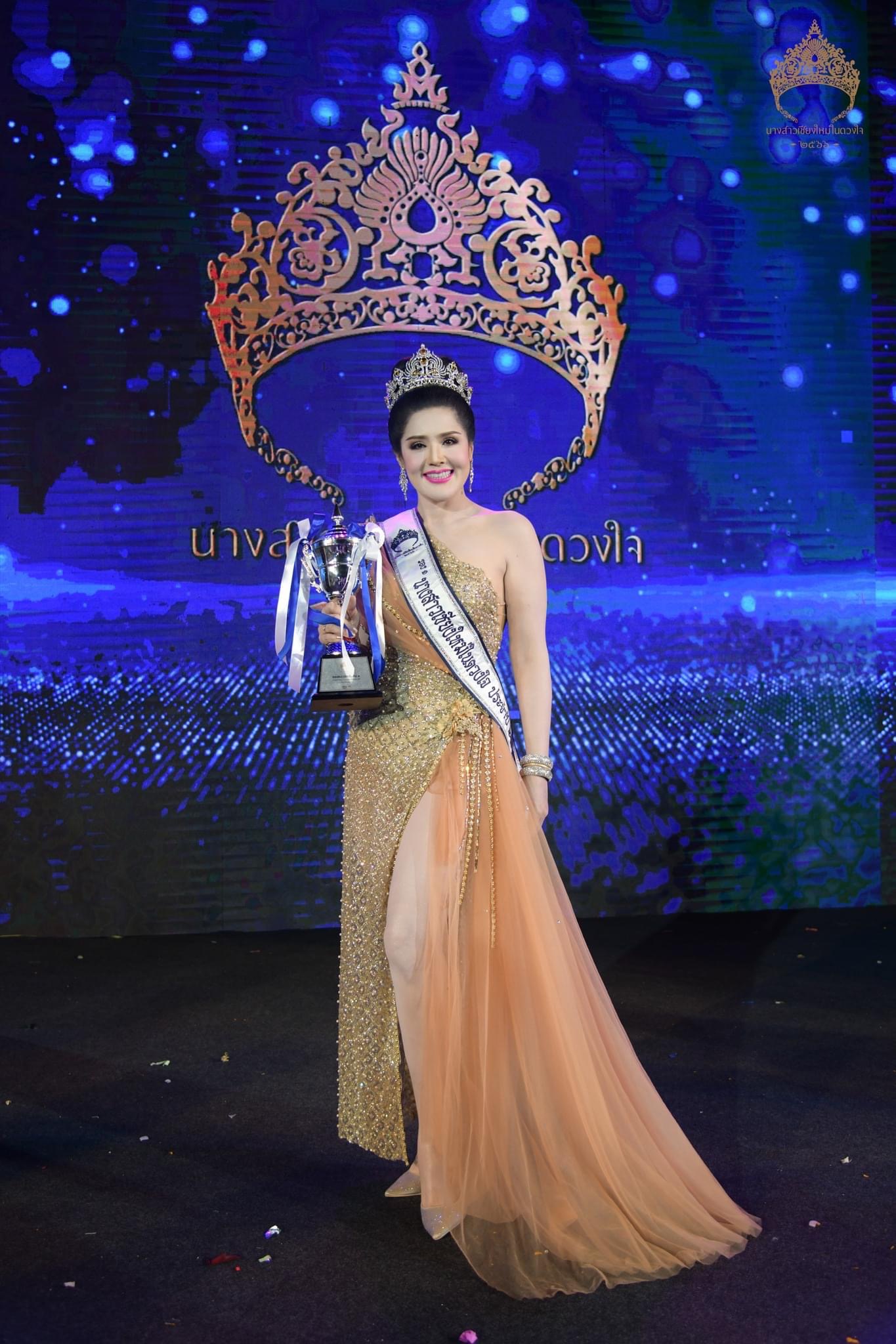 (พร้อมส่งจากไทย) มงกุฏ 093 สีเหลือง มงกุฎนางงาม มงกุฎเพชร มงกุฎประกวด สินค้าพร้อมส่ง ไม่ต้องรอนาน งานพรีเมี่ยม