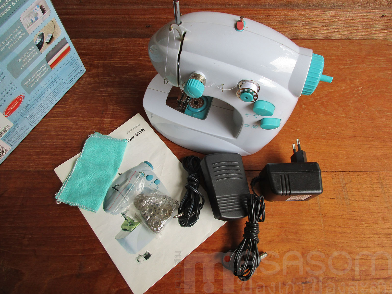 จักรเย็บผ้าขนาดเล็ก