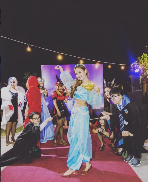 ชุดเจ้าหญิงจัสมิน / อะลาดินกับตะเกียงวิเศษ