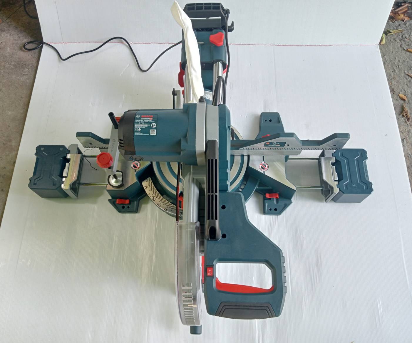 แท่นตัดองศา12" GCM340-305D BOSCH