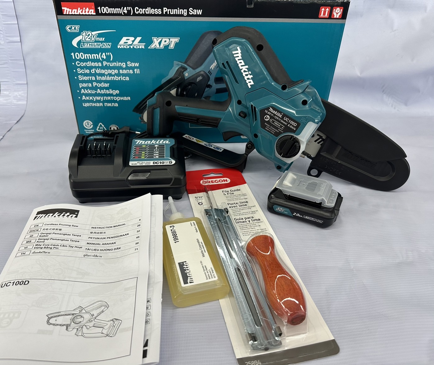 เลื่อยโซ่4" 12V UC100WA MAKITA