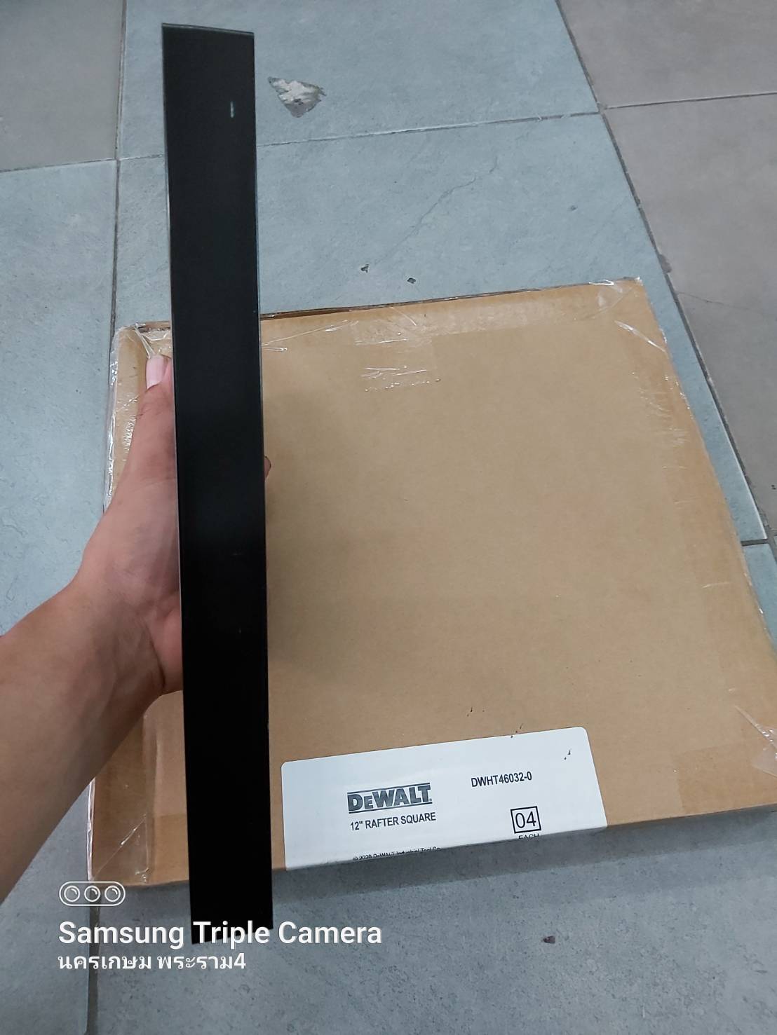 ฉากวัดสามเหลี่ยม12" DWHT46032-0 DEWALT