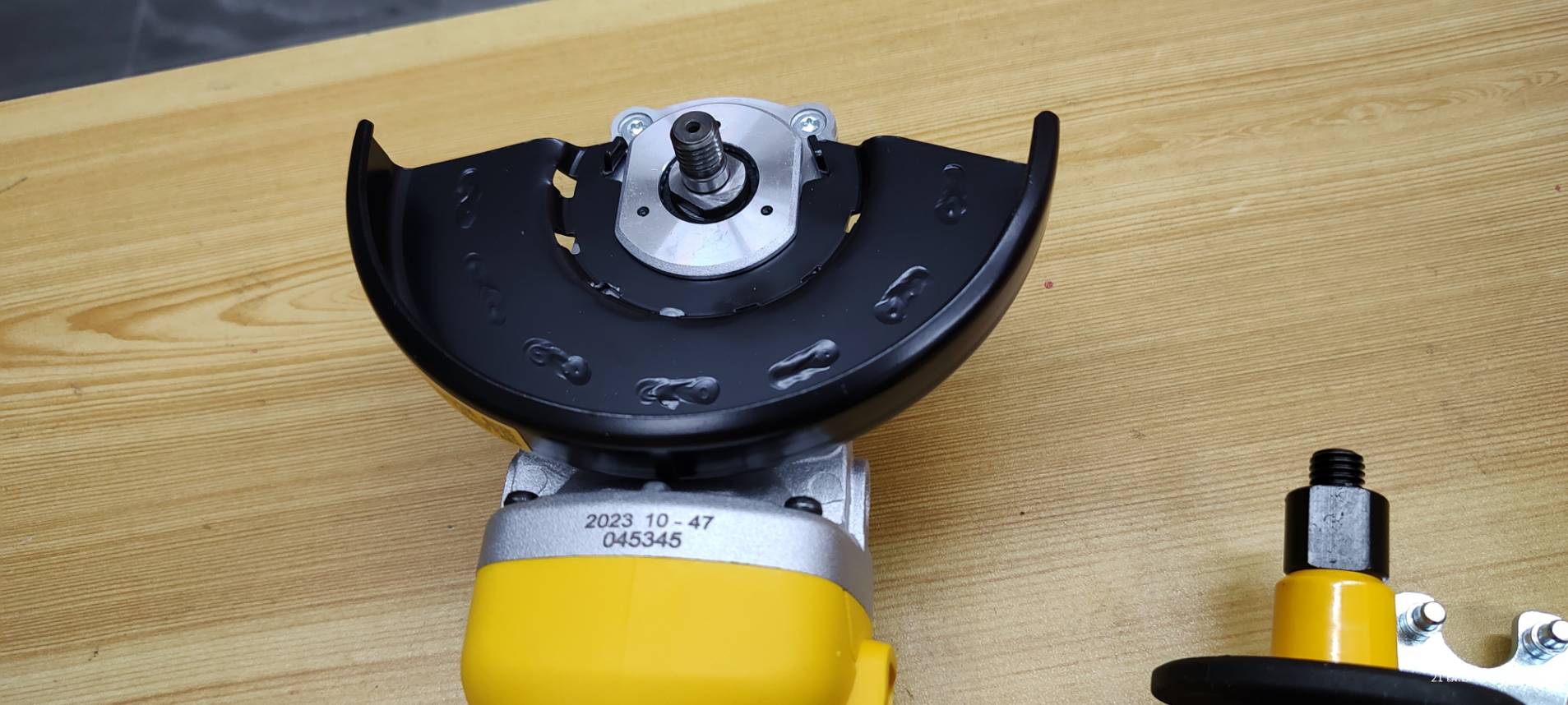 หินเจียร20V 4"-5" DCG405FN DEWALT