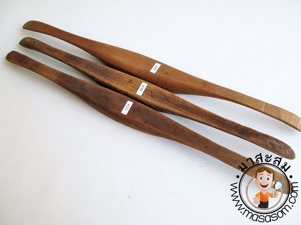 กระสวยทอผ้าเก่า1