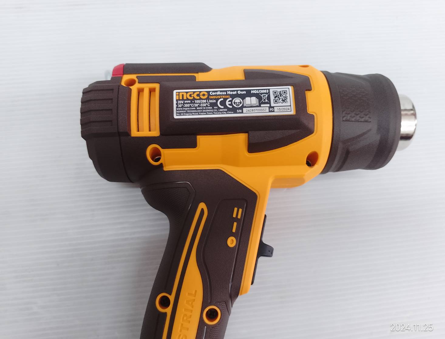 INGCO เครื่องเป่าลมร้อนไร้สาย จอ LCD รุ่น HGLI2003 ( เครื่องเปล่า )