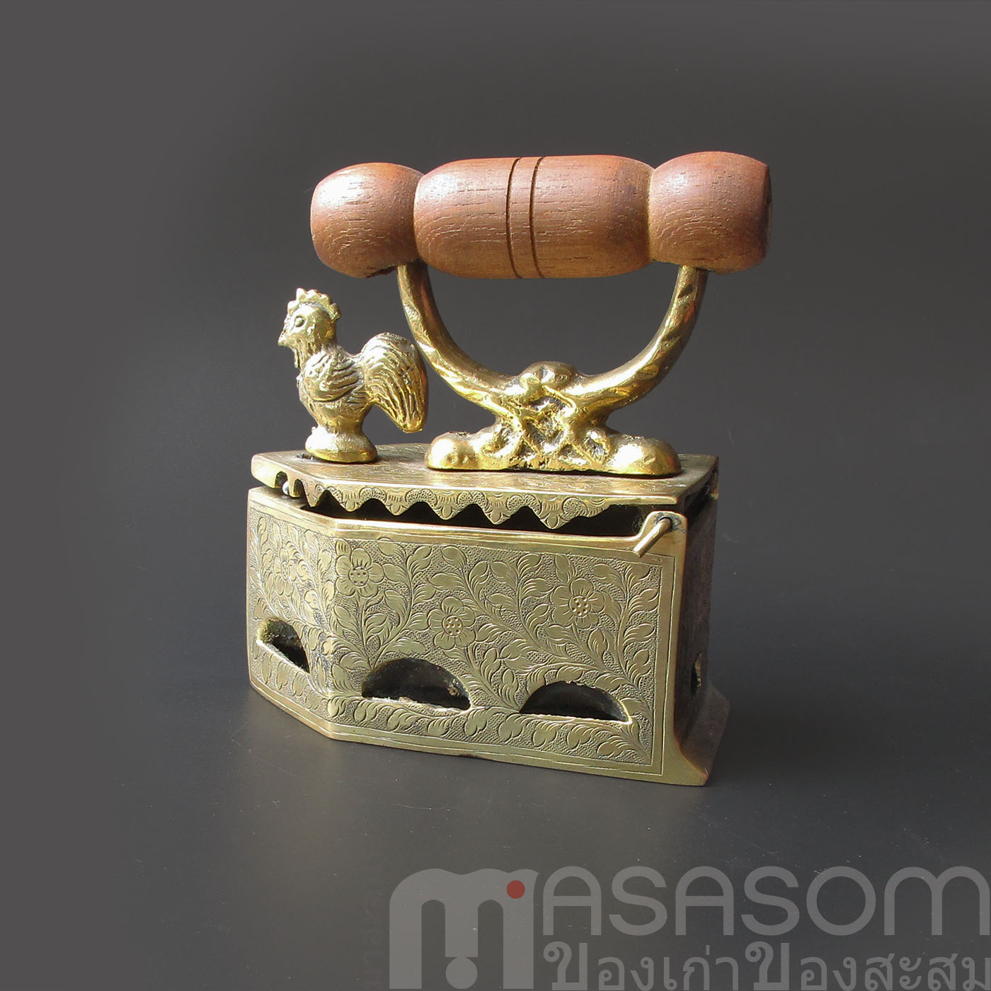 เตารีดทองเหลืองตอกลายขนาดเล็ก