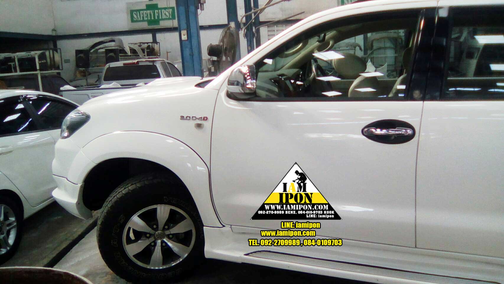 PLATE DOOR HANDLE TOYOTA FORTUNER 2005-2013 FLATBLACK เบ้ารองมือเปิดฟอร์จูนเนอร์ 2005-2013